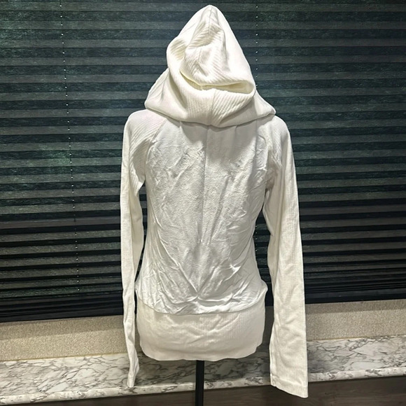 Sameunderneath Women’s White Zipper Front Hooded Embroidered Back Hoodie Large - Picture 6 of 11